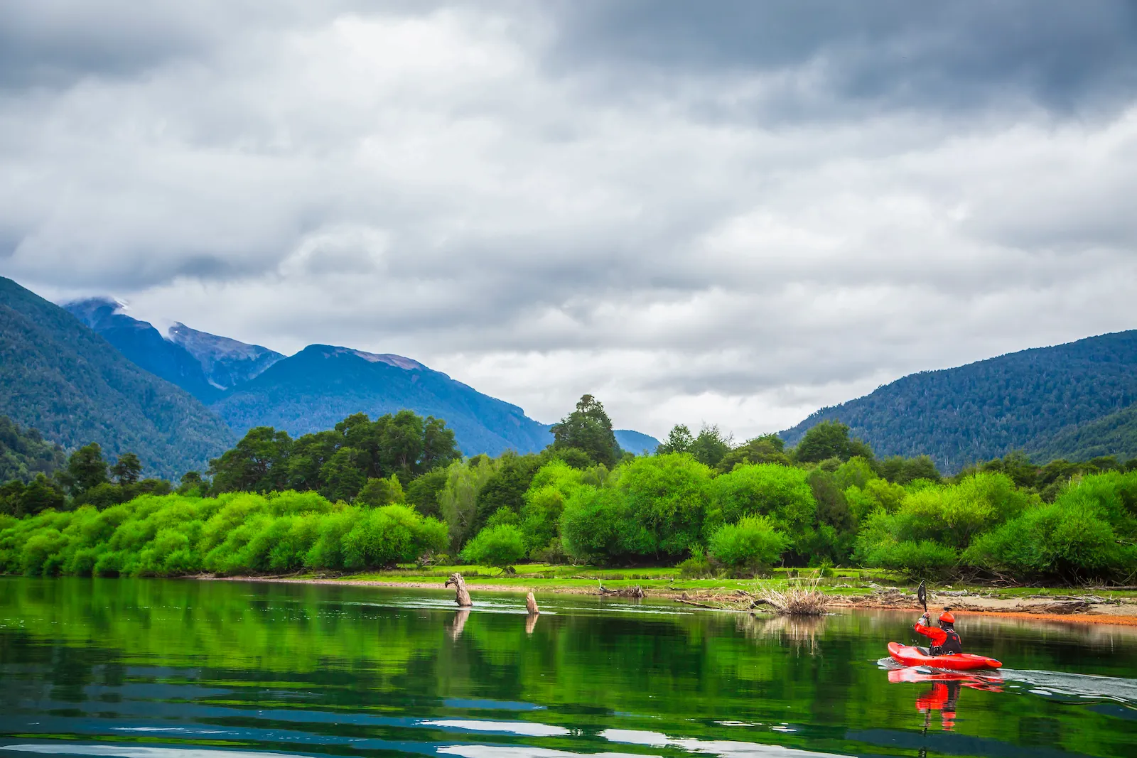 Terrenos con acceso a rio y bosque nativo en Fundo Risopatron, Puyuhuapi